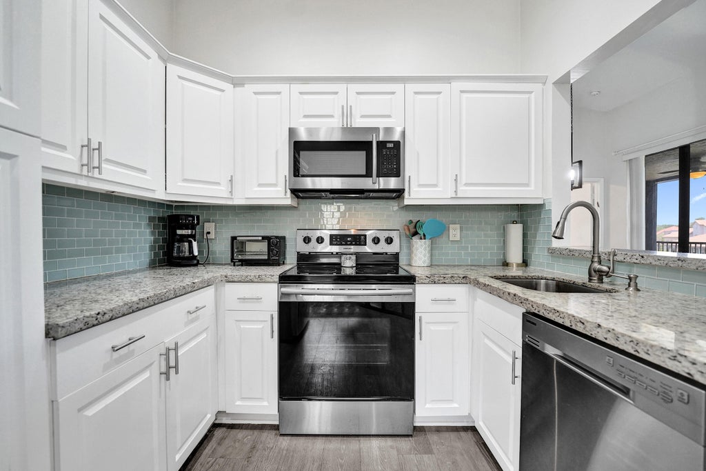 Photo of 10631 NW 14th Street #212, Plantation, FL 33322 (MLS # B26065634)