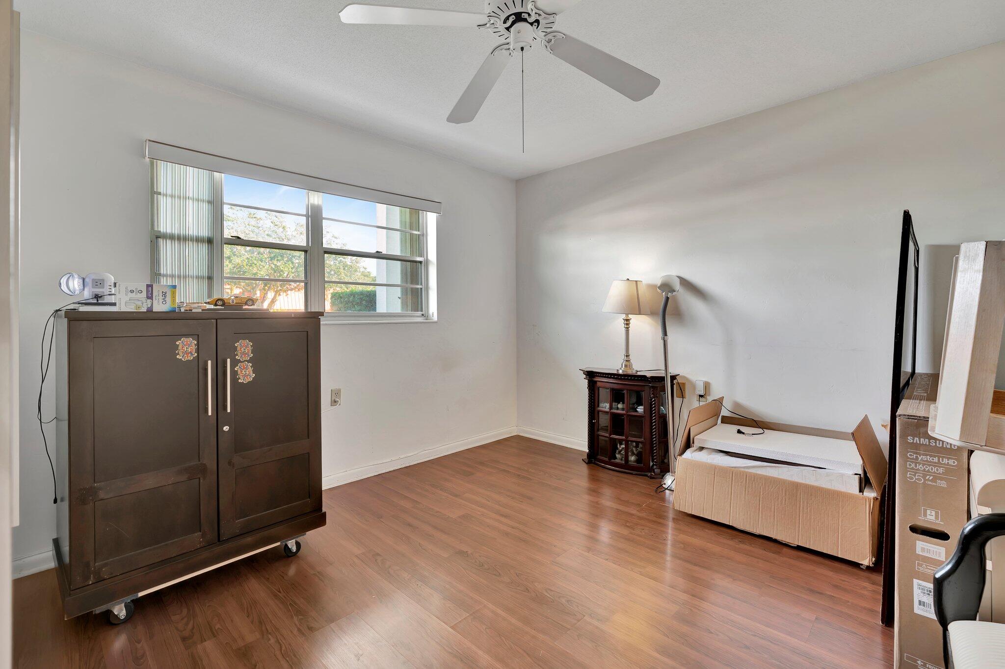 MERIDIAN CONDO 9 - Residential