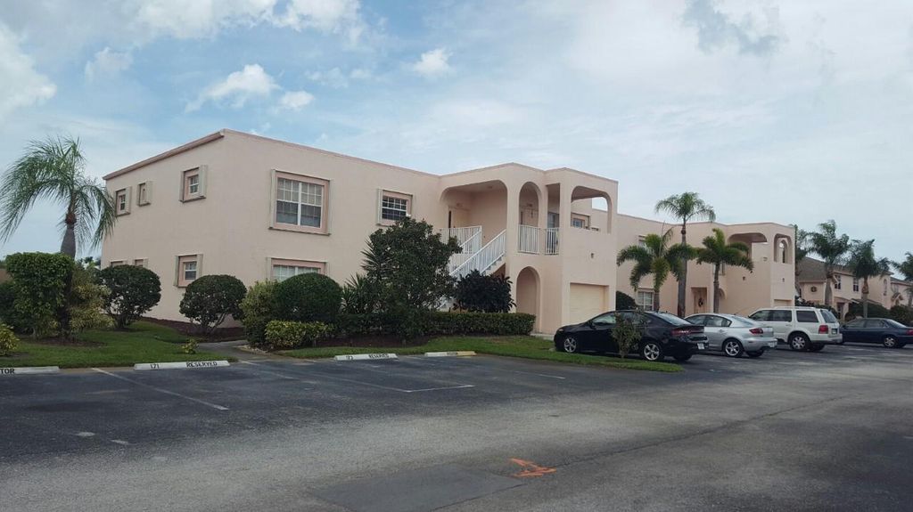 Photo of 2082 SE Wild Meadow Circle, Port Saint Lucie, FL 34952 (MLS # R11077526)