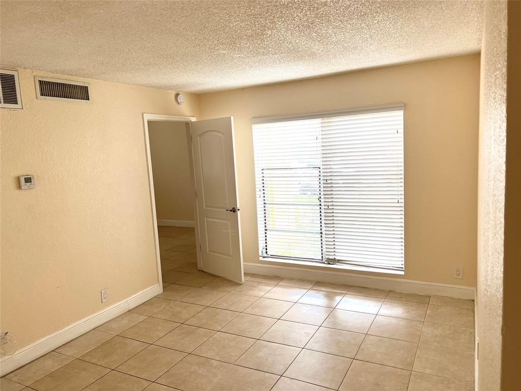 ARBOR KEYS CONDO - Residential
