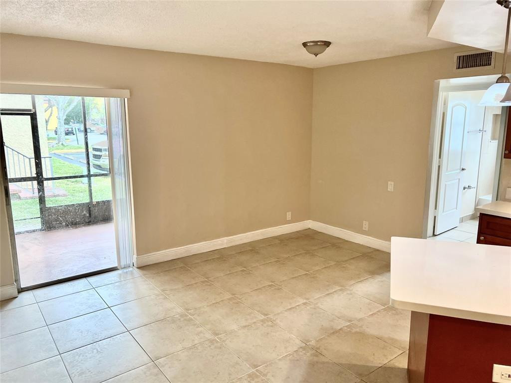 ARBOR KEYS CONDO - Residential