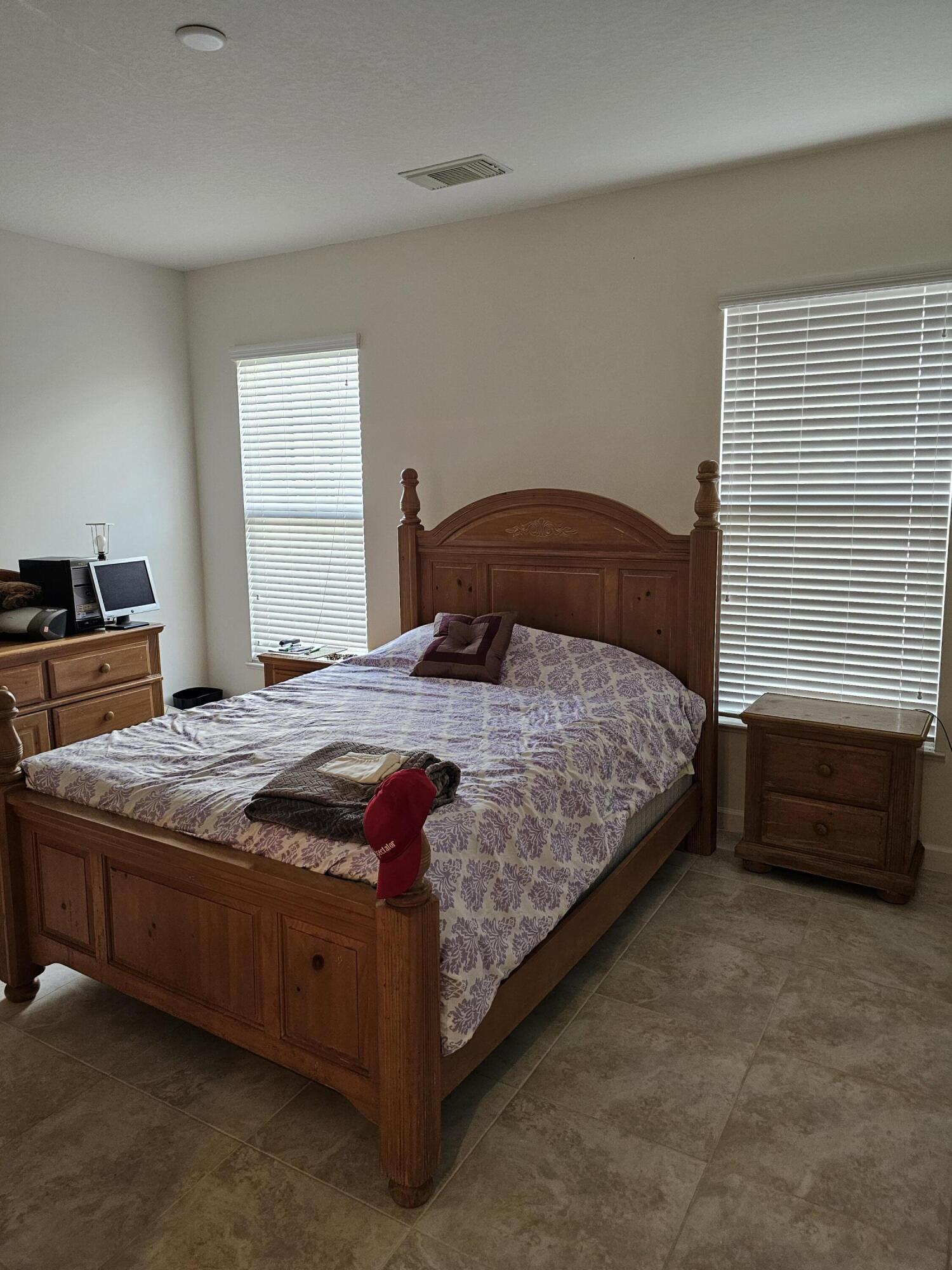 TRADITION PLAT NO 9 - Residential Lease