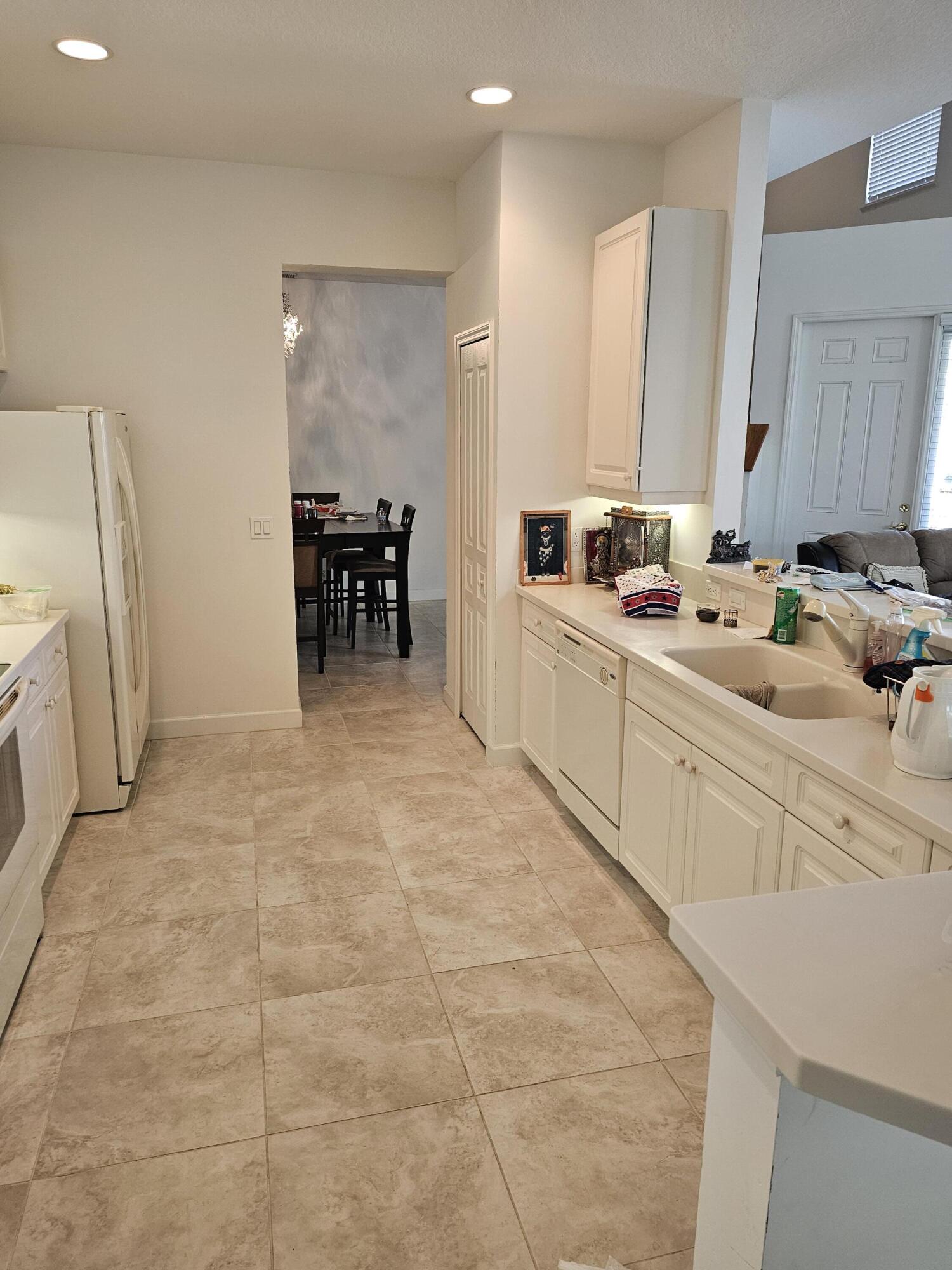 TRADITION PLAT NO 9 - Residential Lease