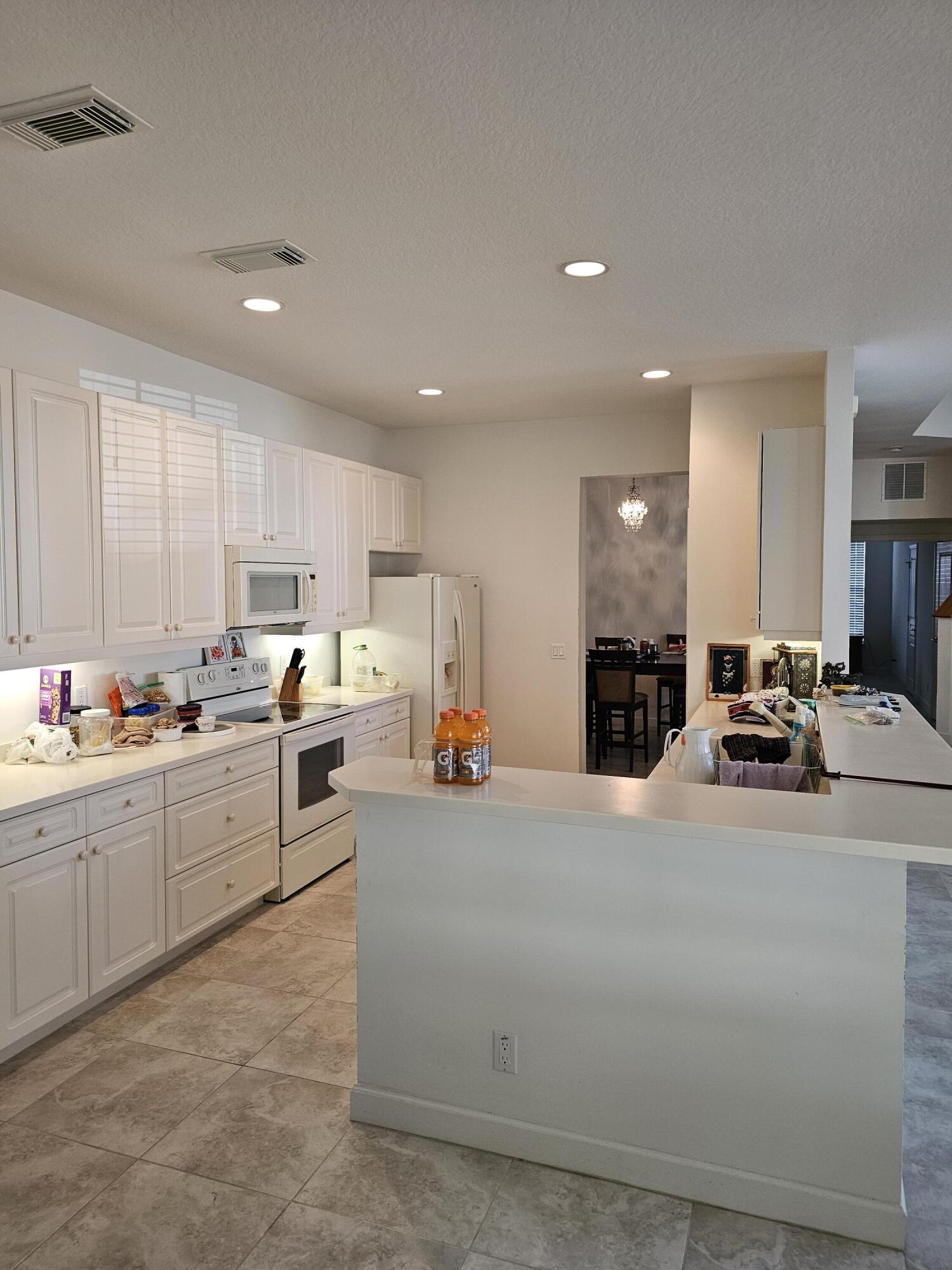 TRADITION PLAT NO 9 - Residential Lease