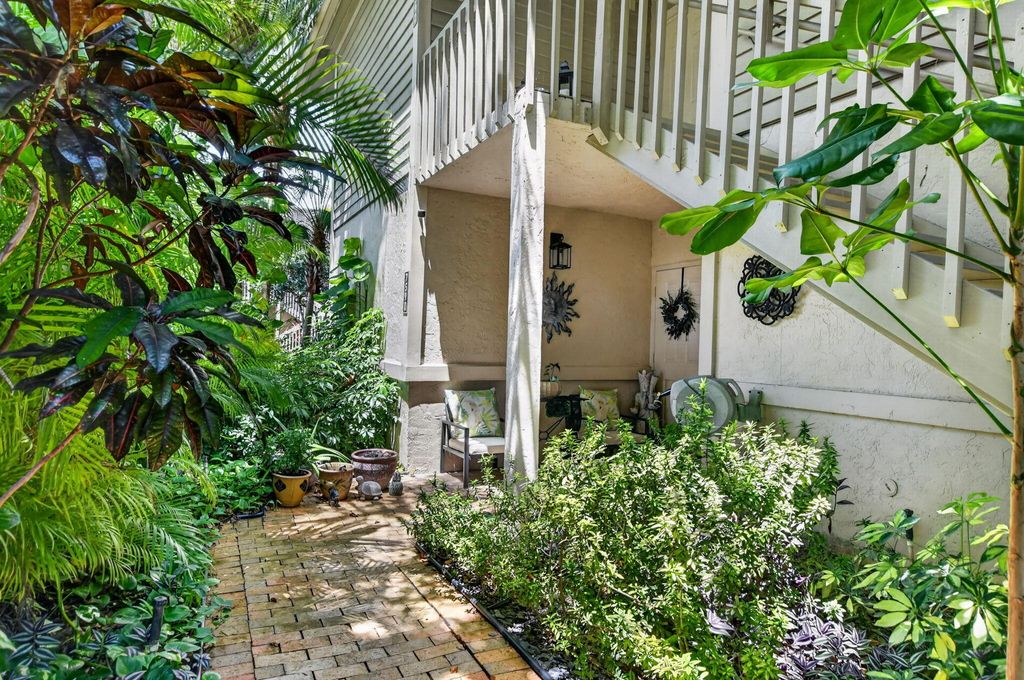 Photo of 7590 Elmridge Drive, Boca Raton, FL 33433 (MLS # B26025523)