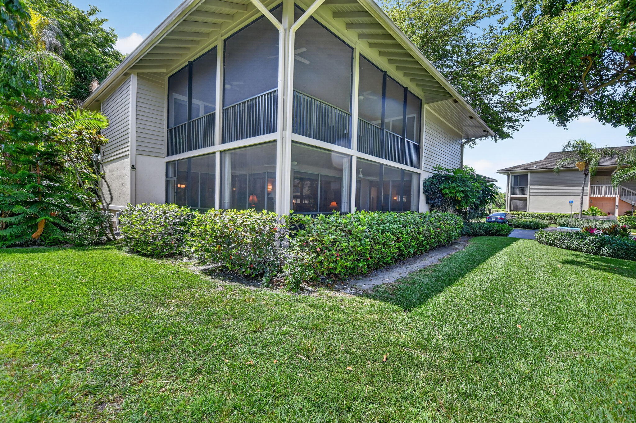 SOUTHWINDS AT BOCA POINTE - Residential