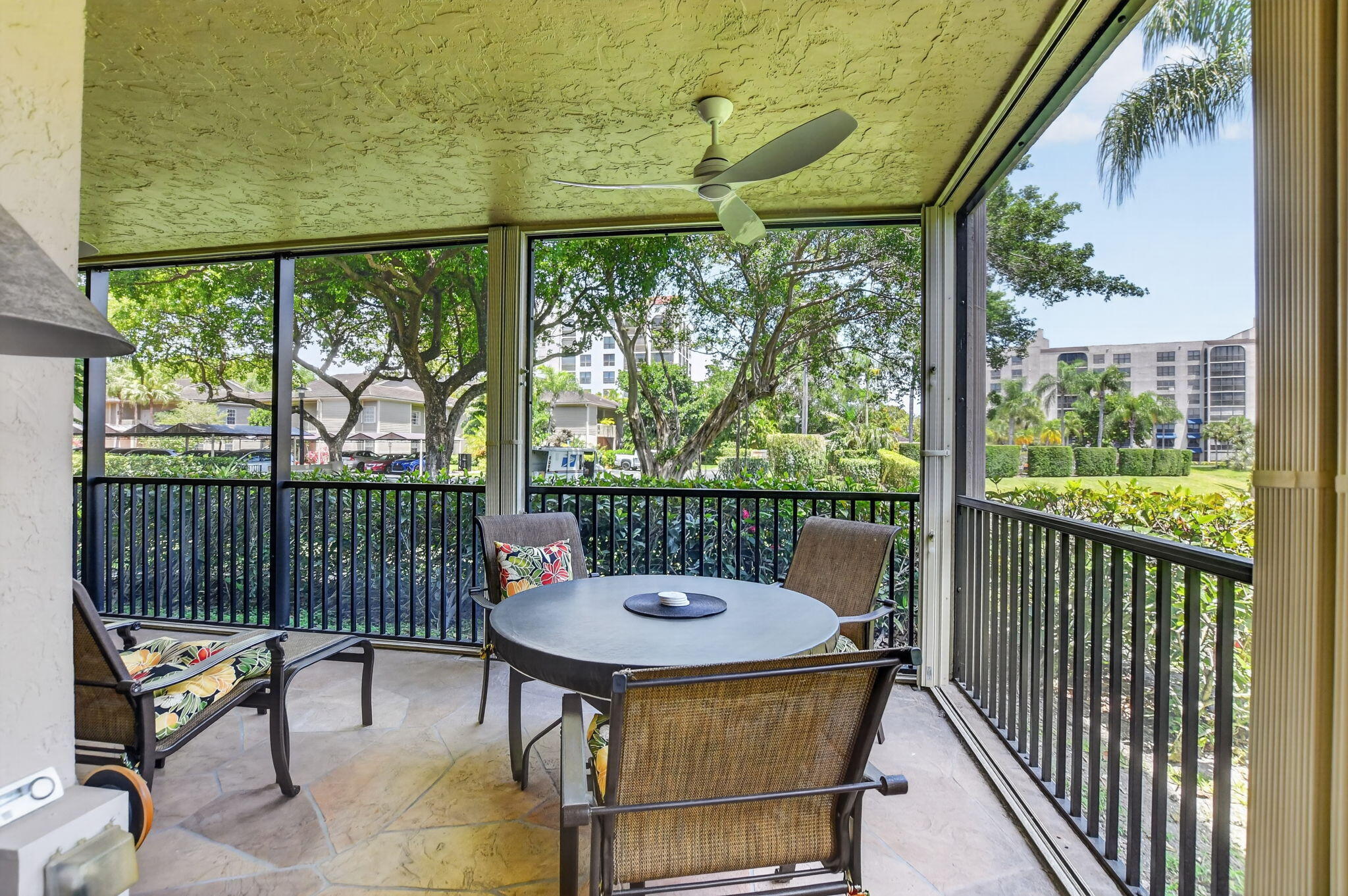 SOUTHWINDS AT BOCA POINTE - Residential