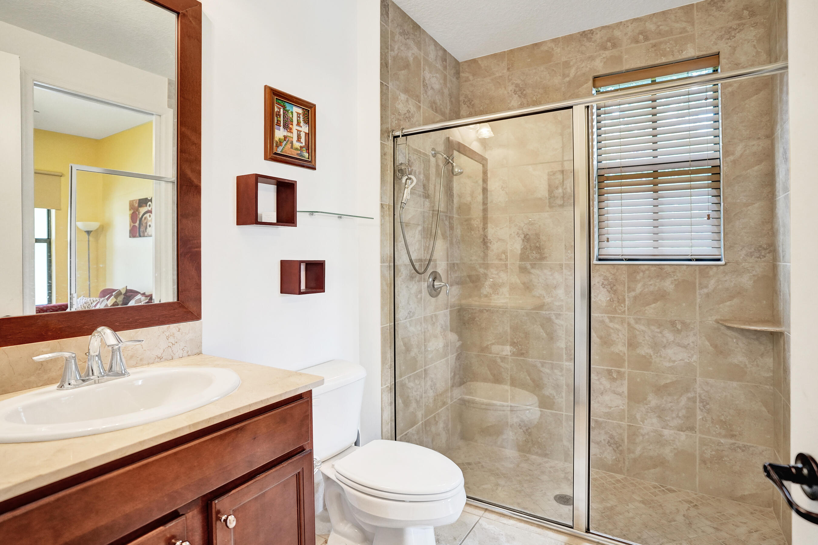 8541 NW 38th Street
