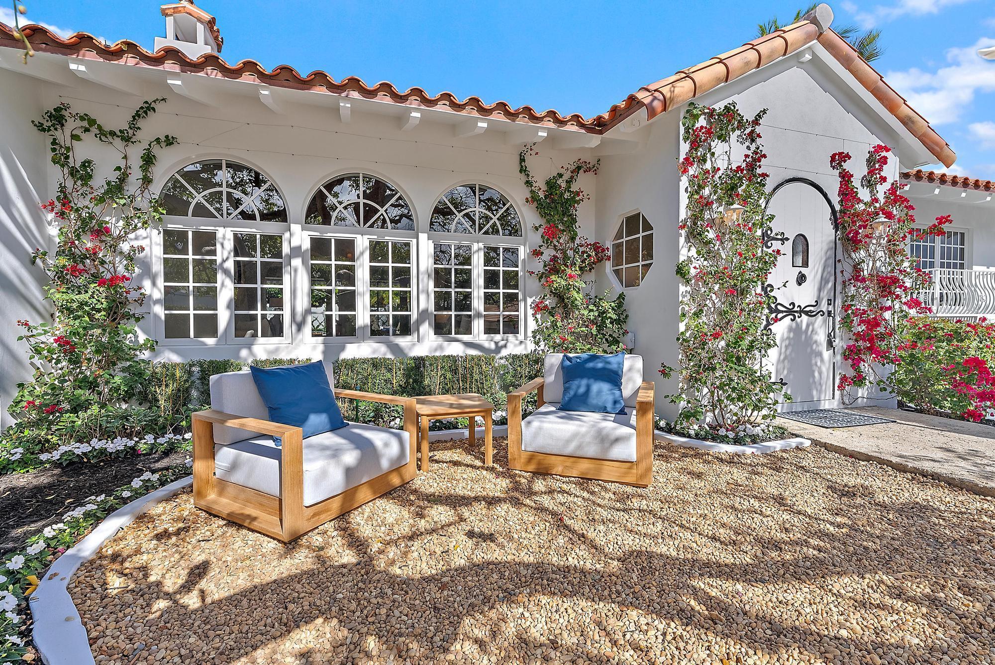 JAMAICA LANE IN - Residential