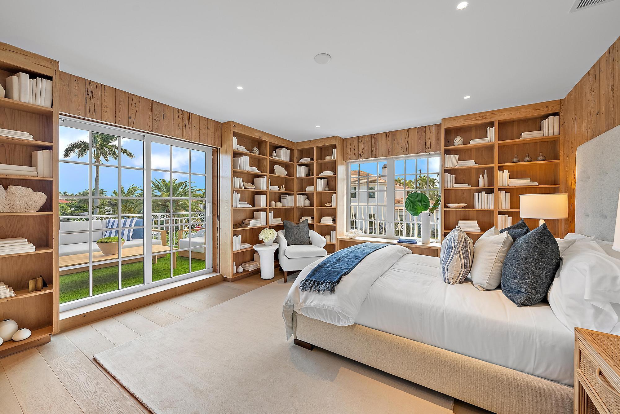 JAMAICA LANE IN - Residential