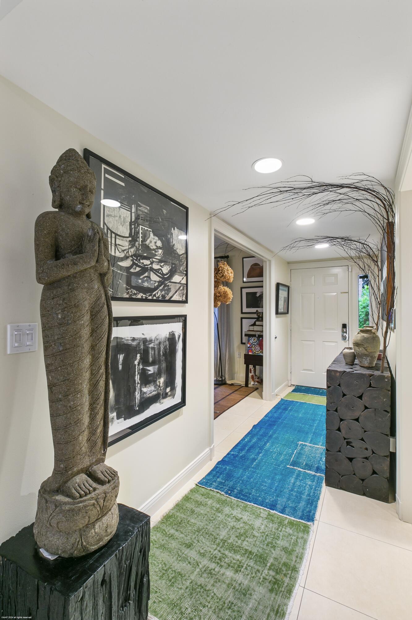 POLO ISLAND CONDO - Residential