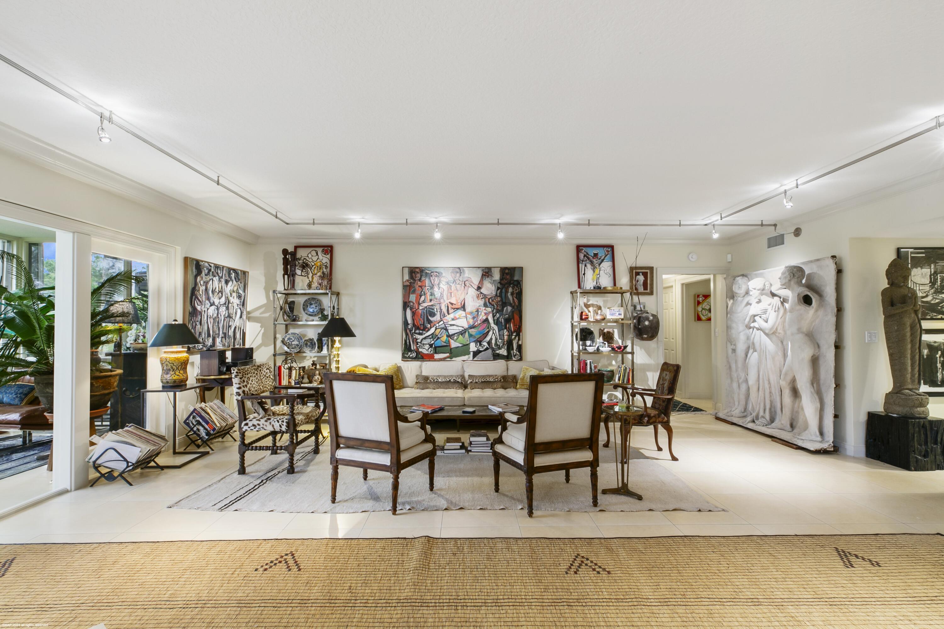 POLO ISLAND CONDO - Residential