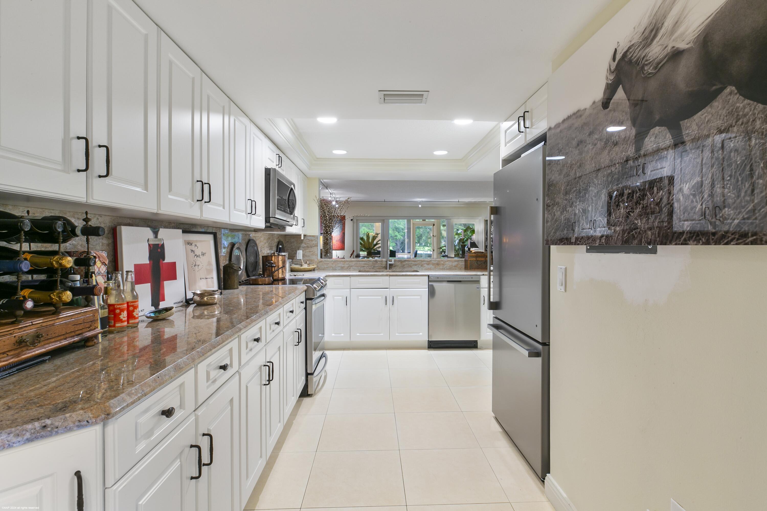 POLO ISLAND CONDO - Residential