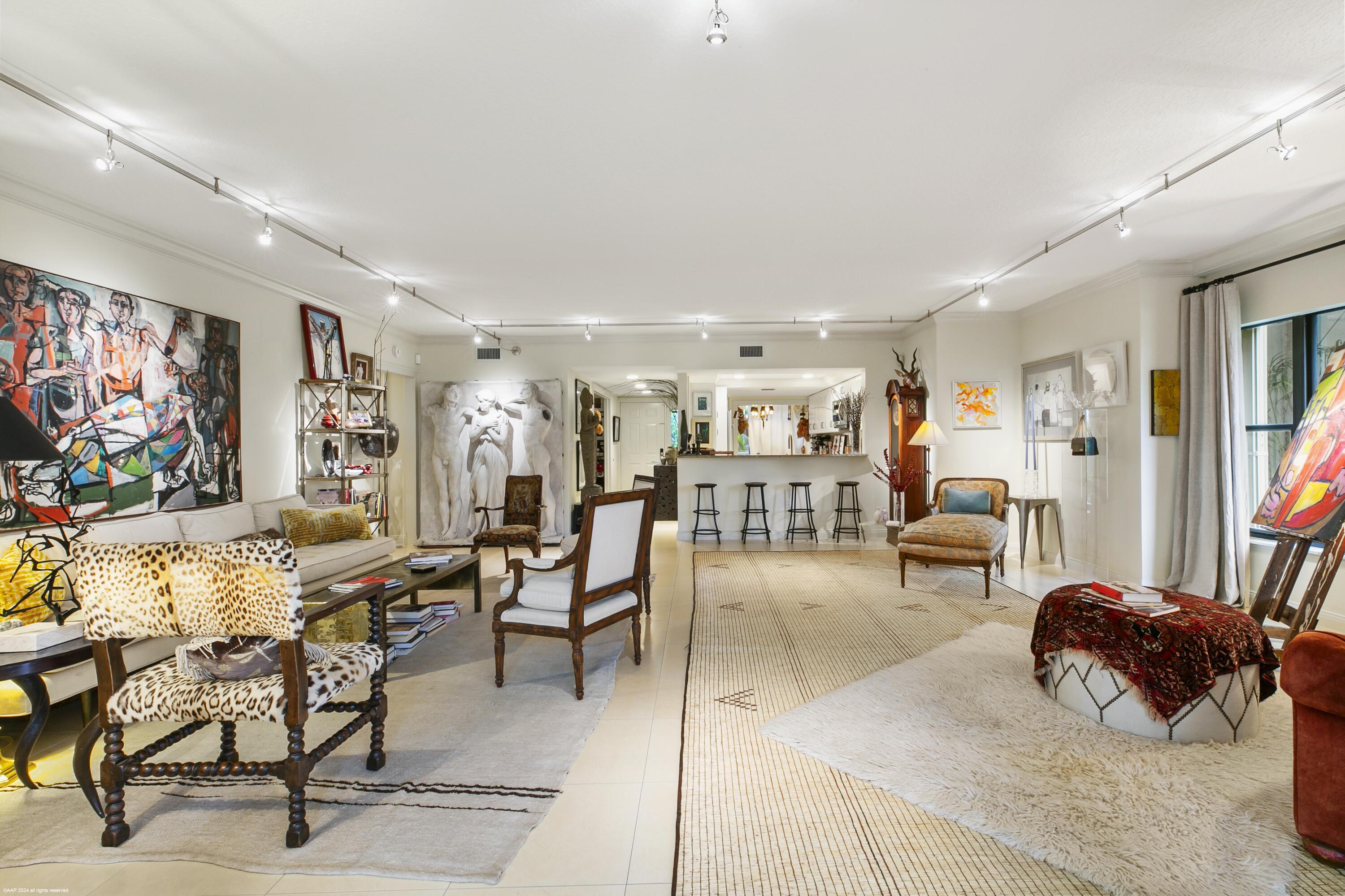 POLO ISLAND CONDO - Residential