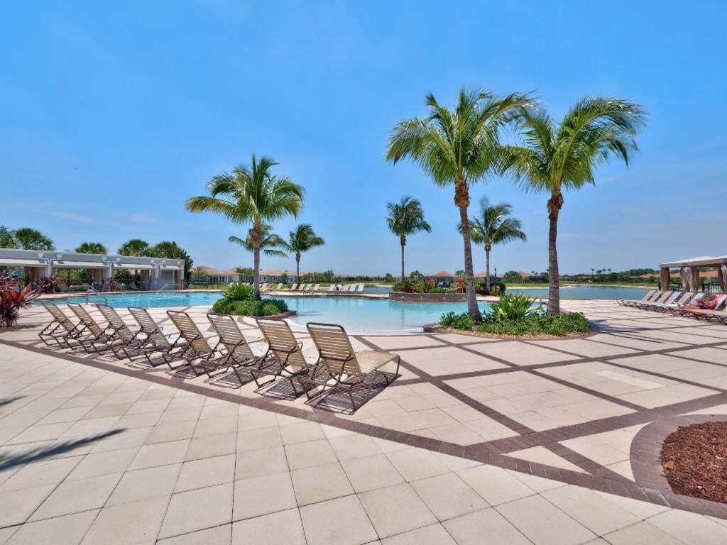 VERANO PUD NO. 1 PLAT NO. 17 - Residential