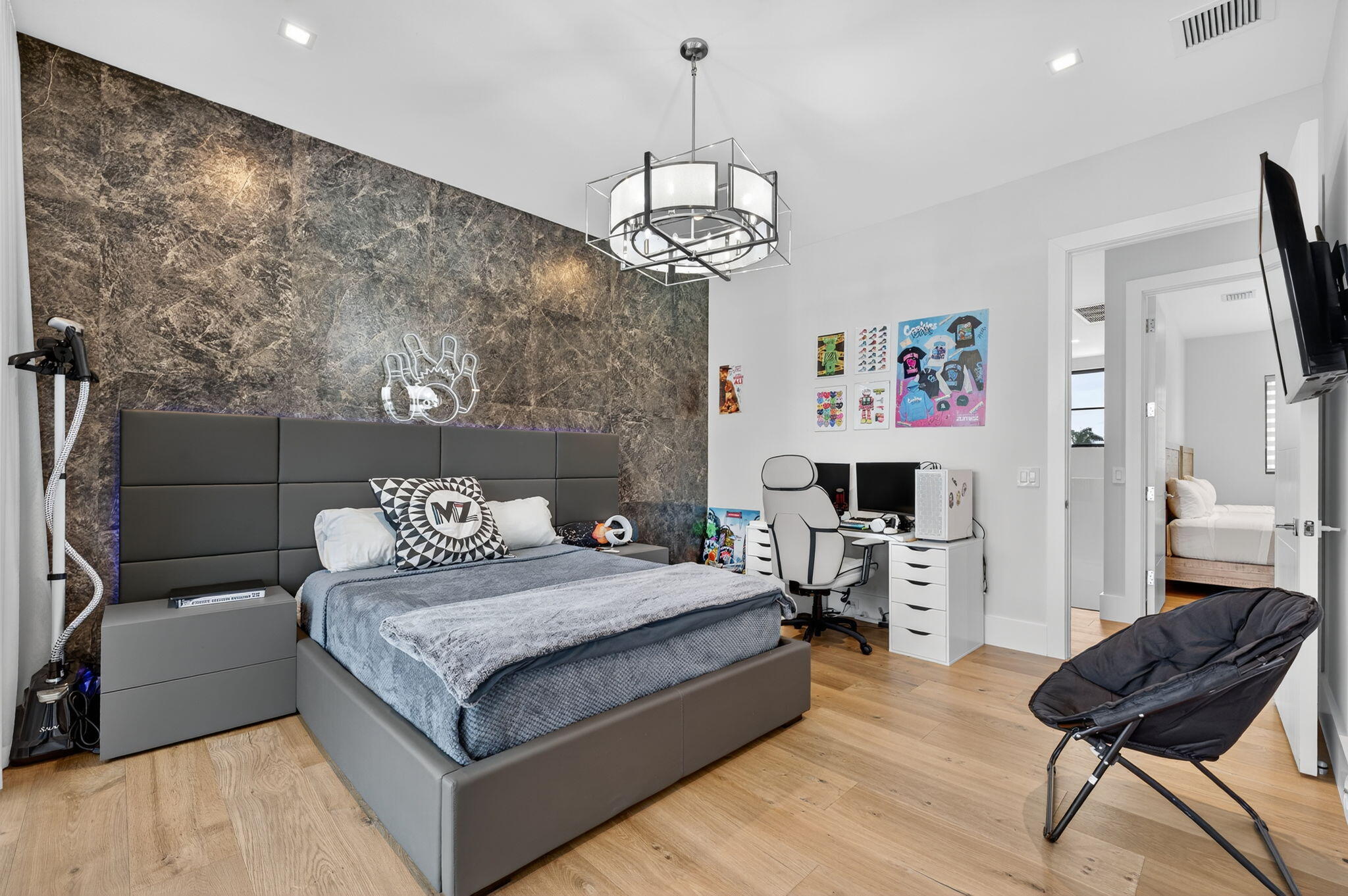 BOCA HARBOUR 4TH SEC - Residential