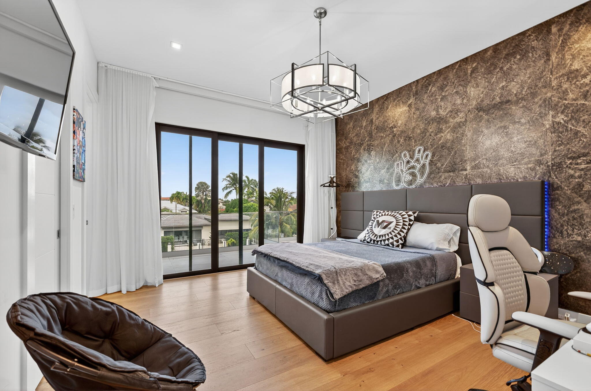 BOCA HARBOUR 4TH SEC - Residential