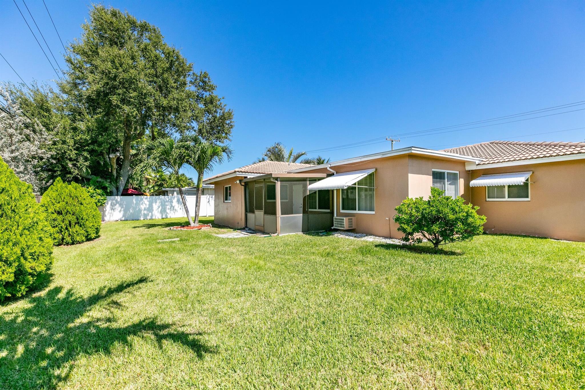 LAKE ROGERS ISLE UNIT A - Residential