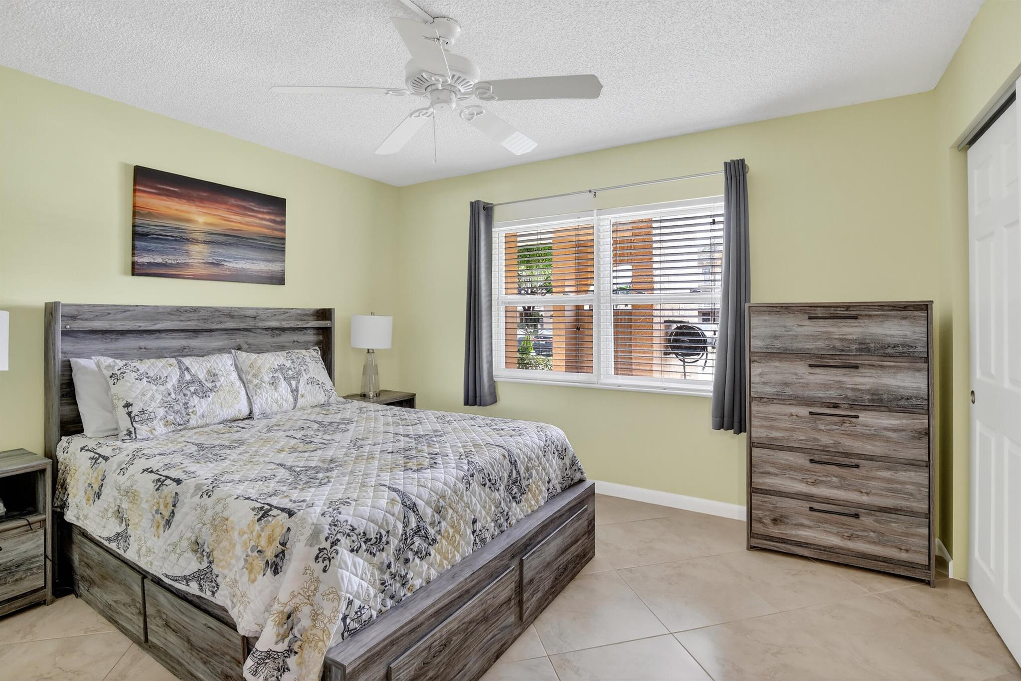 SUNRISE LAKES 106 CONDO - Residential