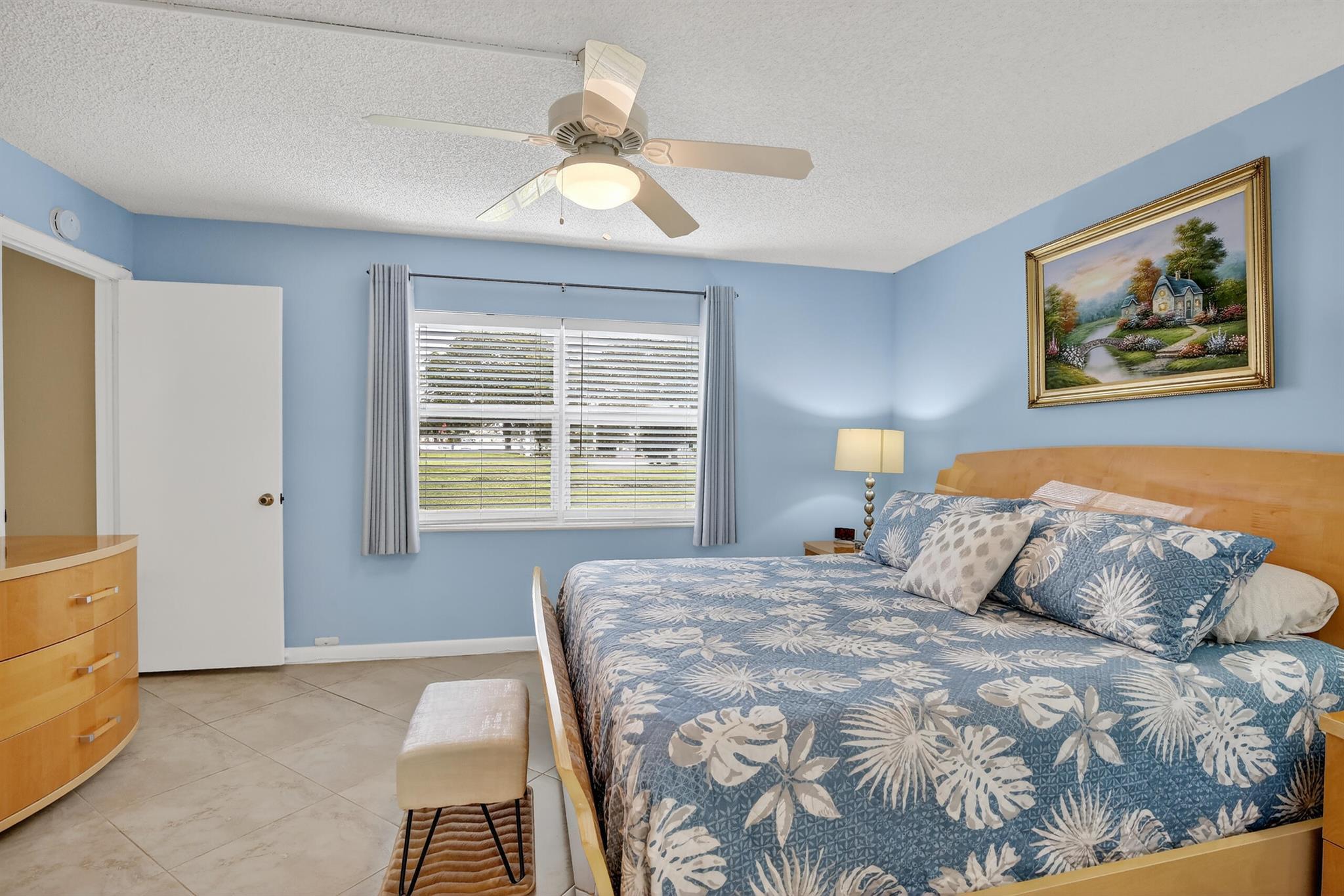 SUNRISE LAKES 106 CONDO - Residential