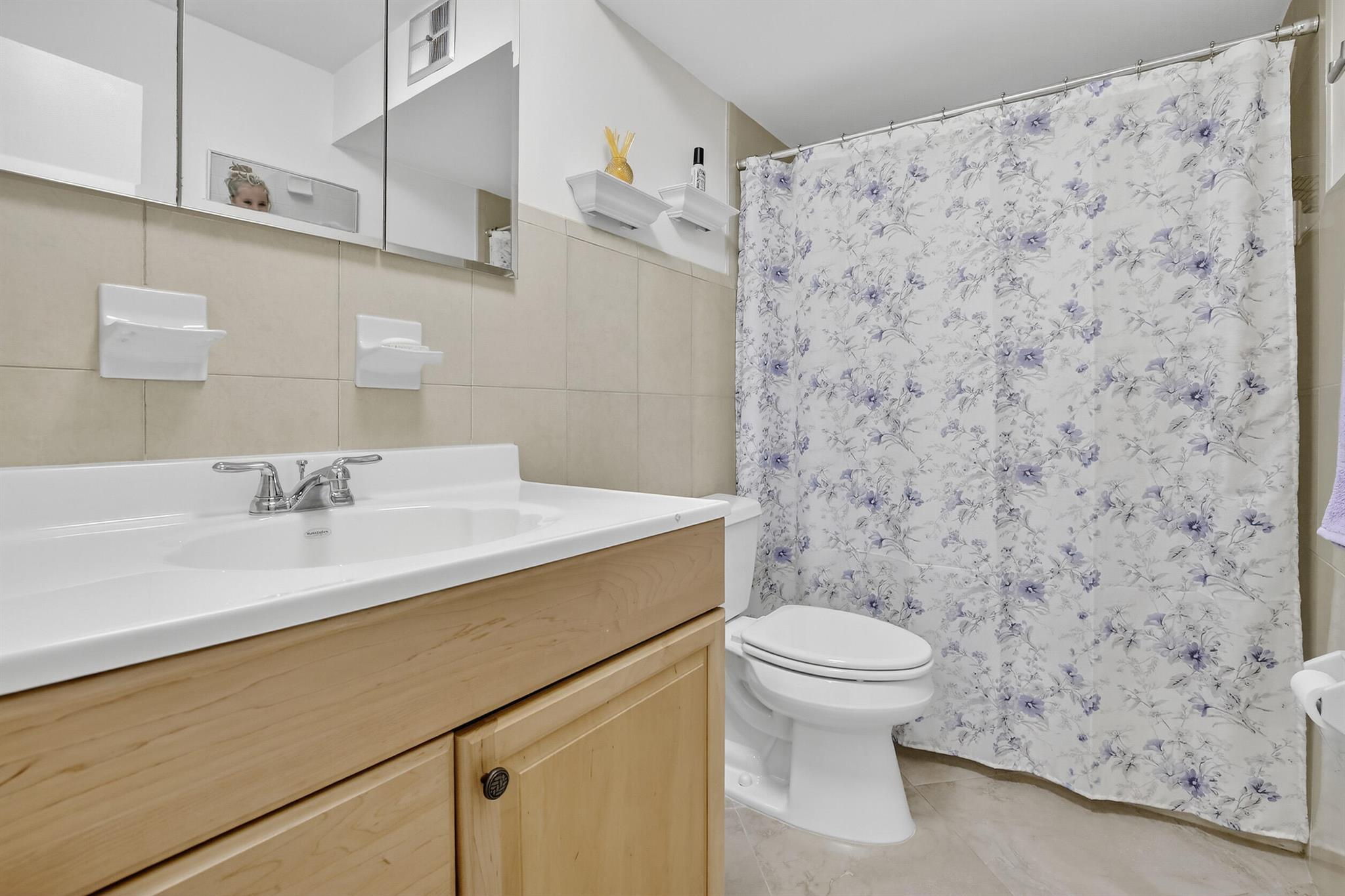 SUNRISE LAKES 106 CONDO - Residential