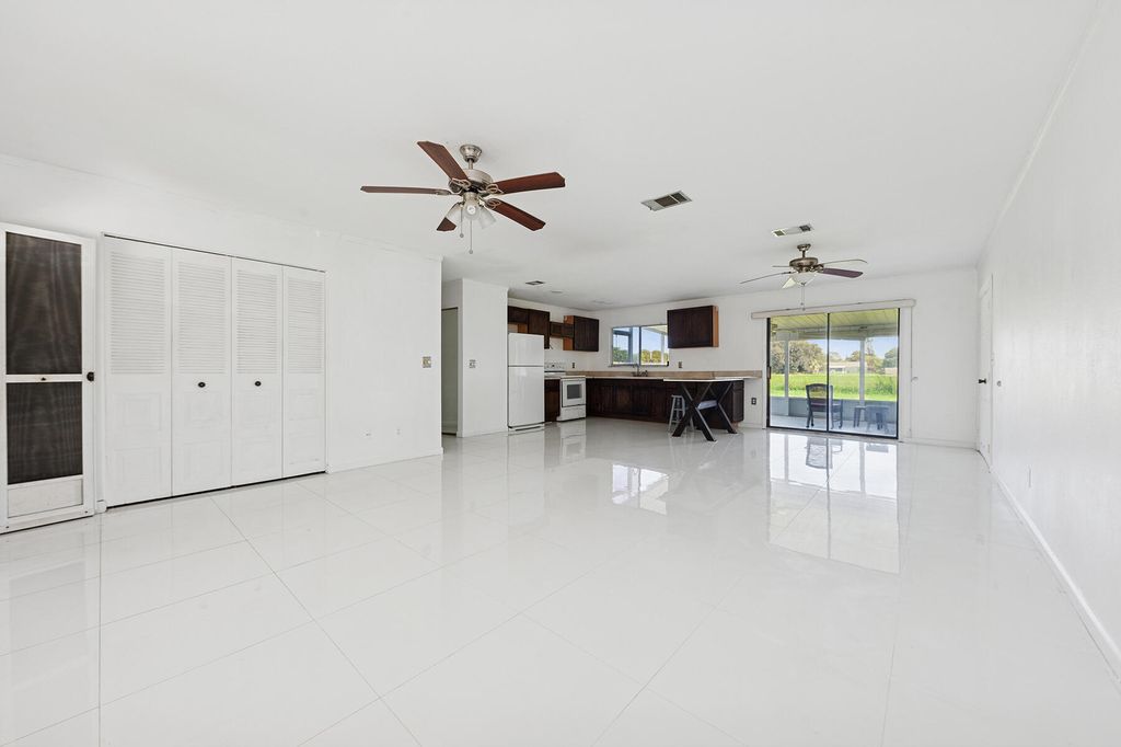 Photo of 2009 SE Hideaway Circle, Port Saint Lucie, FL 34952 (MLS # R11152298)