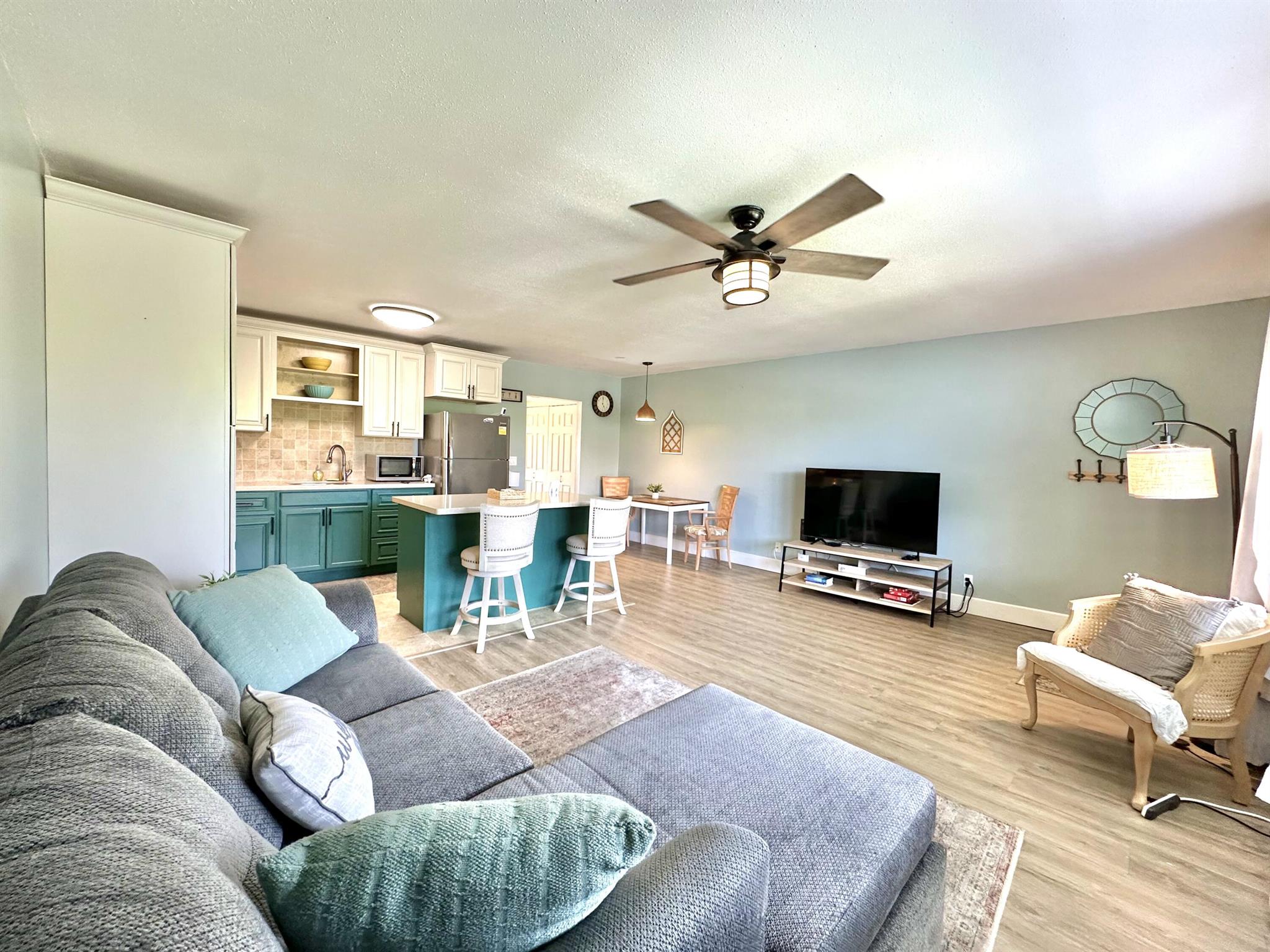 Furnished Seasonal Rental in Century Village, West Palm Beach!Light, bright, and beautifully decorated 1 bedroom, 1 bath unit available for seasonal rental from November through March (3-month minimum stay). This inviting unit is fully furnished and stocked with everything you need for a comfortable stay--just bring your own clean sheets, towels, and toiletries! Located in the highly desirable Century Village 55+ community, tenants will enjoy a vibrant lifestyle with resort-style amenities, including pools, fitness centers, tennis courts, and on-site activities. Conveniently situated near shopping, dining, beaches, and all that South Florida has to offer.Don't miss your chance to enjoy the sunshine this season!