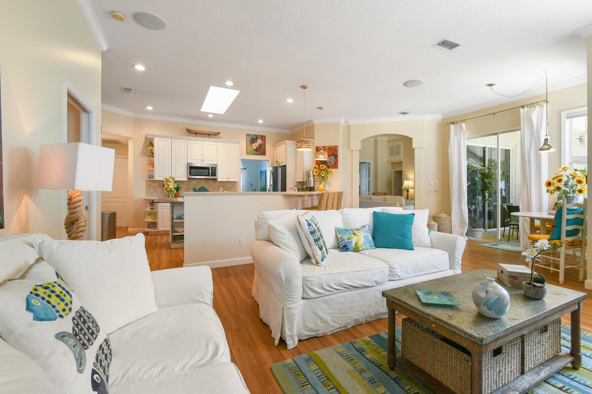 BAHIA SOUND - Residential