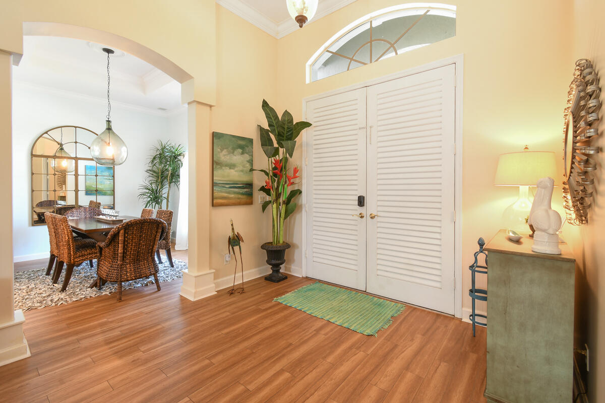 7831 SE Windjammer Way