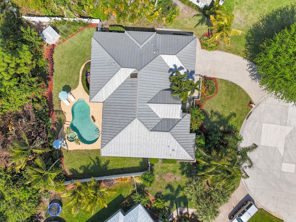 Photo of 7831 SE Windjammer Way, Hobe Sound, FL 33455 (MLS # R11074891)