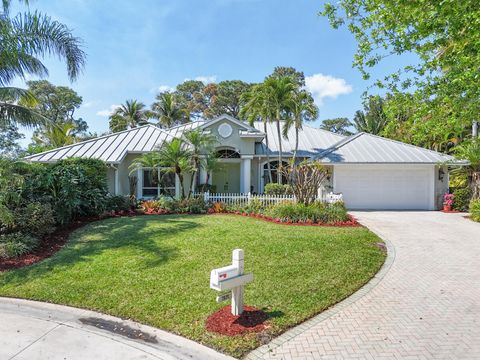 Photo of 7831 SE Windjammer Way, Hobe Sound, FL 33455 (MLS # R11074891)
