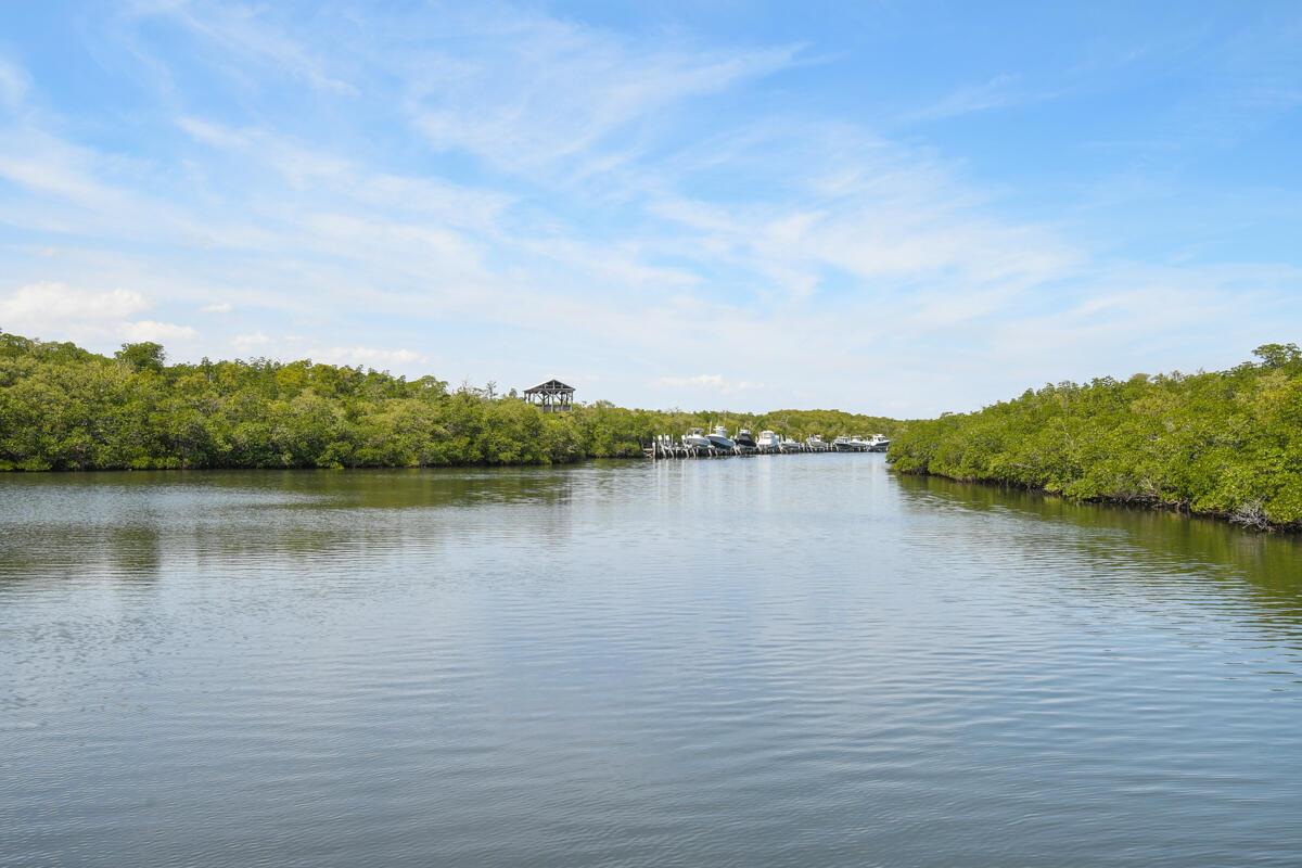 BAHIA SOUND - Residential