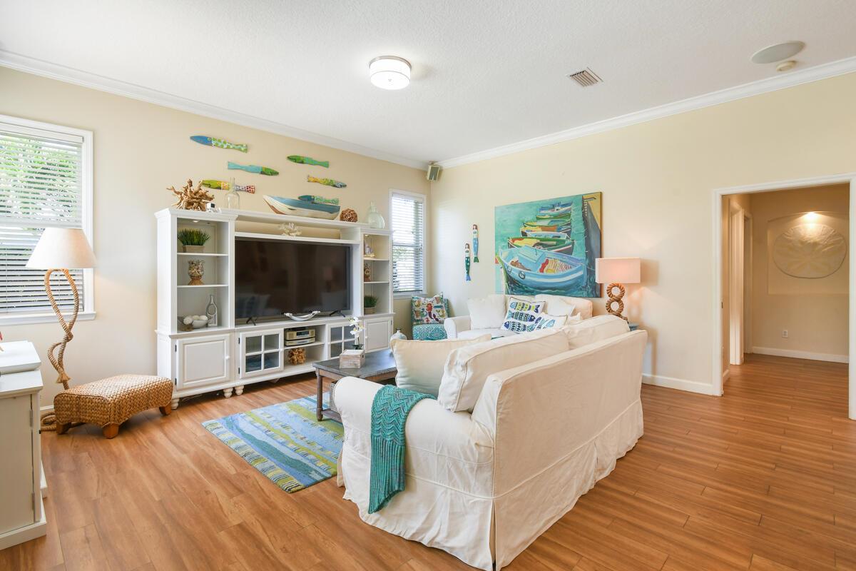BAHIA SOUND - Residential