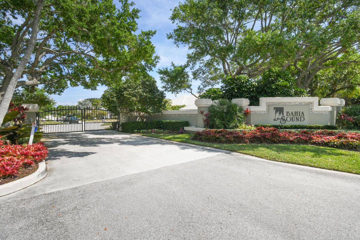 BAHIA SOUND - Residential