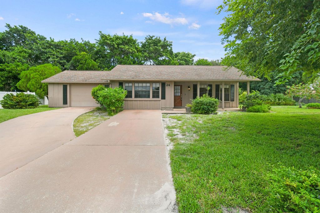 Photo of 24 Russell Street, Tequesta, FL 33469 (MLS # R11122431)