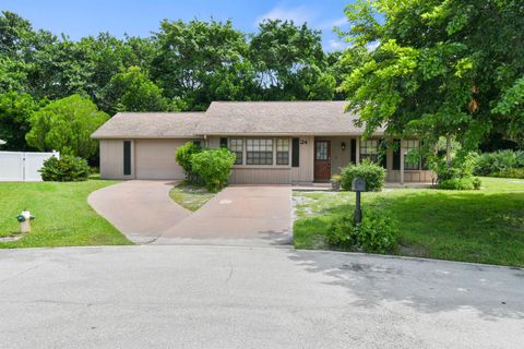 24 Russell Street Tequesta FL 33469