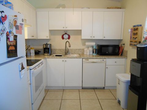 Tiny photo for 510 NW 43rd Street, Deerfield Beach, FL 33064 (MLS # B26021737)