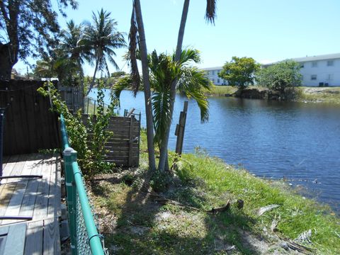 Tiny photo for 510 NW 43rd Street, Deerfield Beach, FL 33064 (MLS # B26021737)