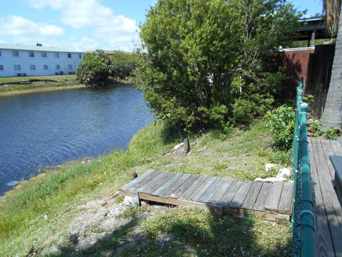 Tiny photo for 510 NW 43rd Street, Deerfield Beach, FL 33064 (MLS # B26021737)