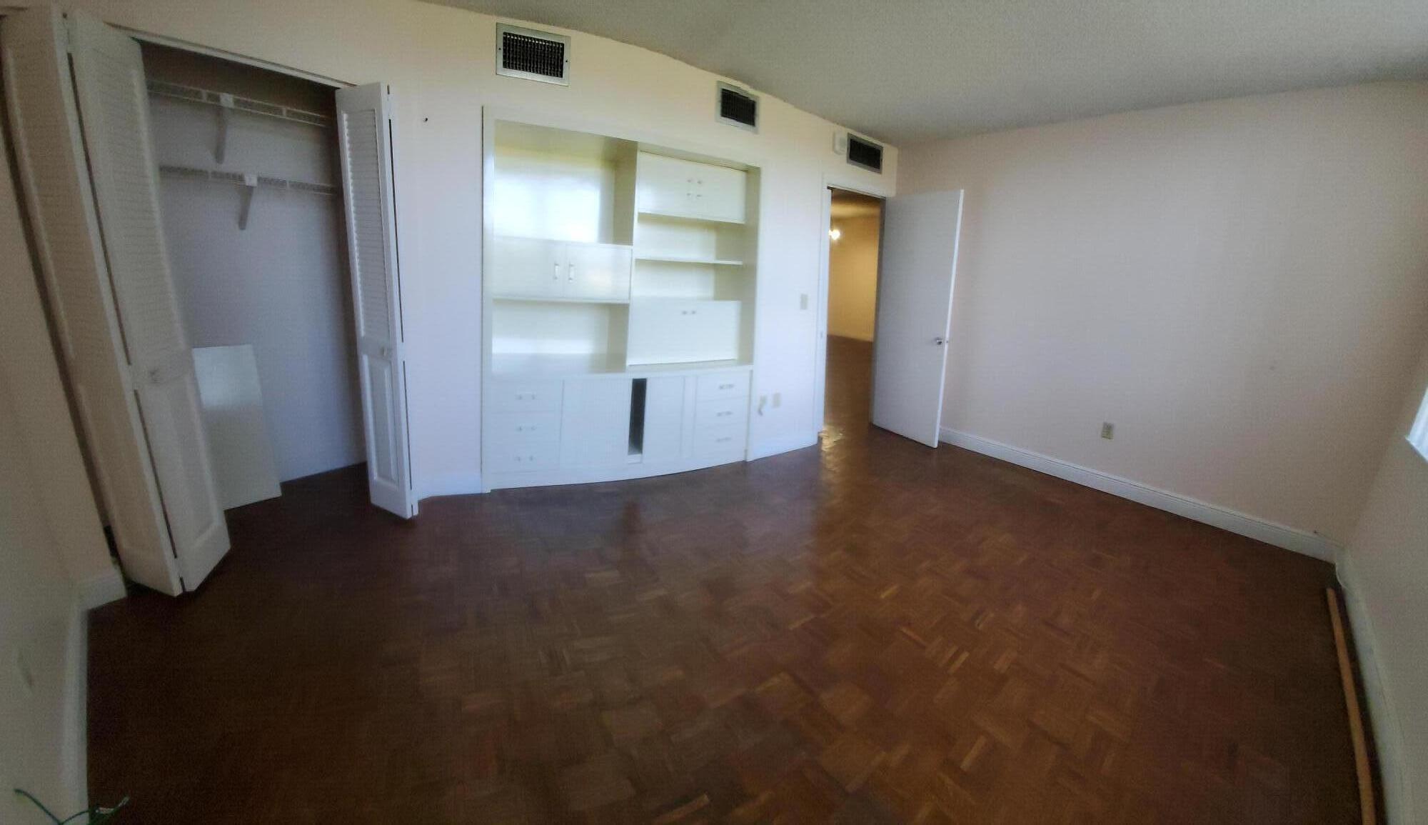 PARK PLACE CONDOMINIUM NO ONE - Residential Lease