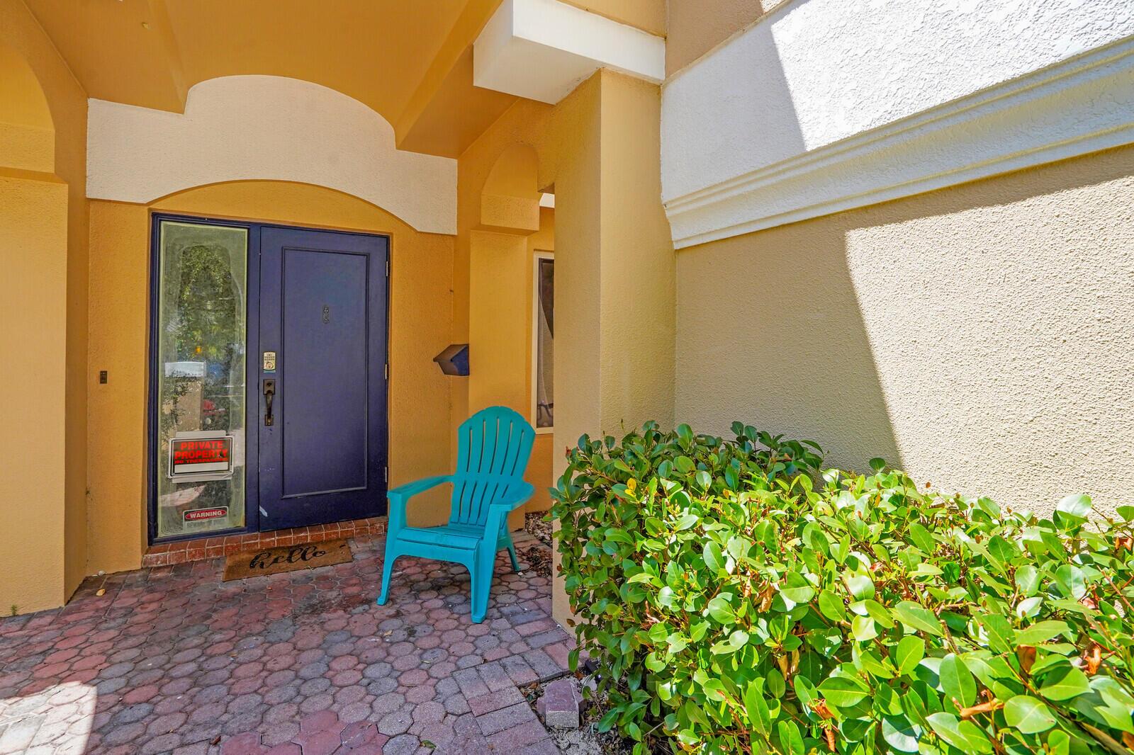 CORAL KEY VILLAS 3RD SEC - Residential