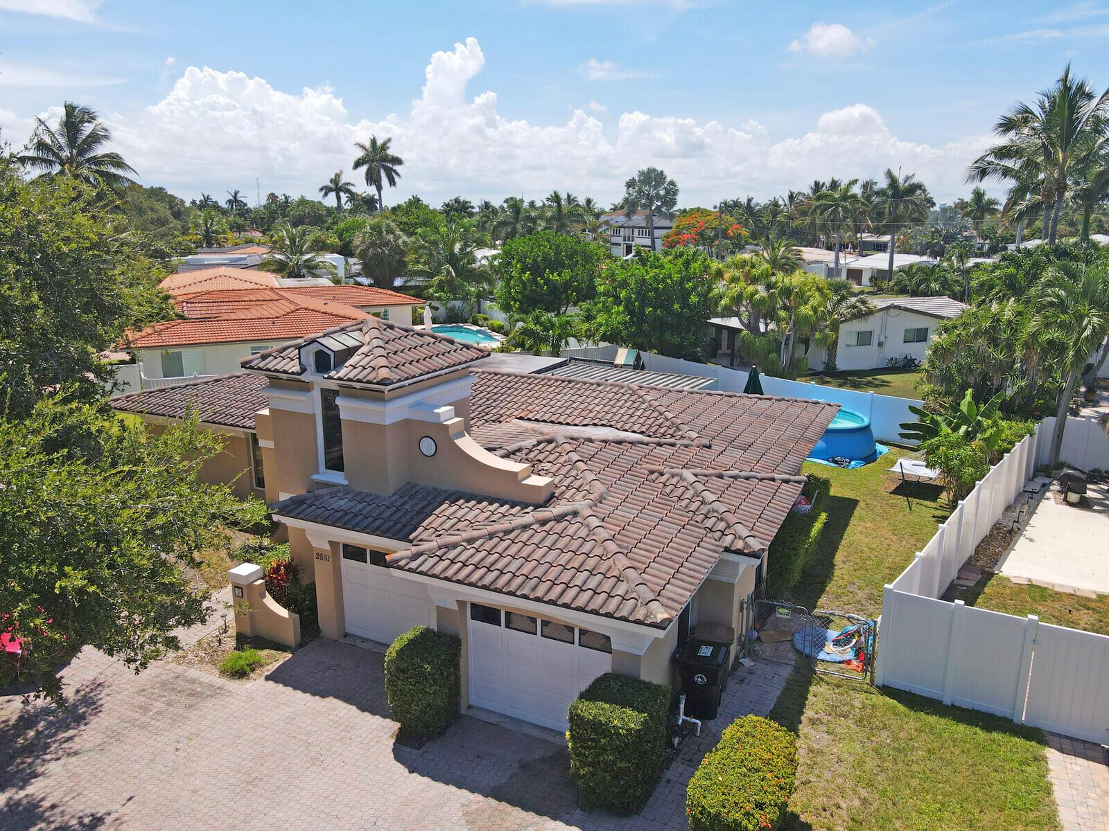 CORAL KEY VILLAS 3RD SEC - Residential