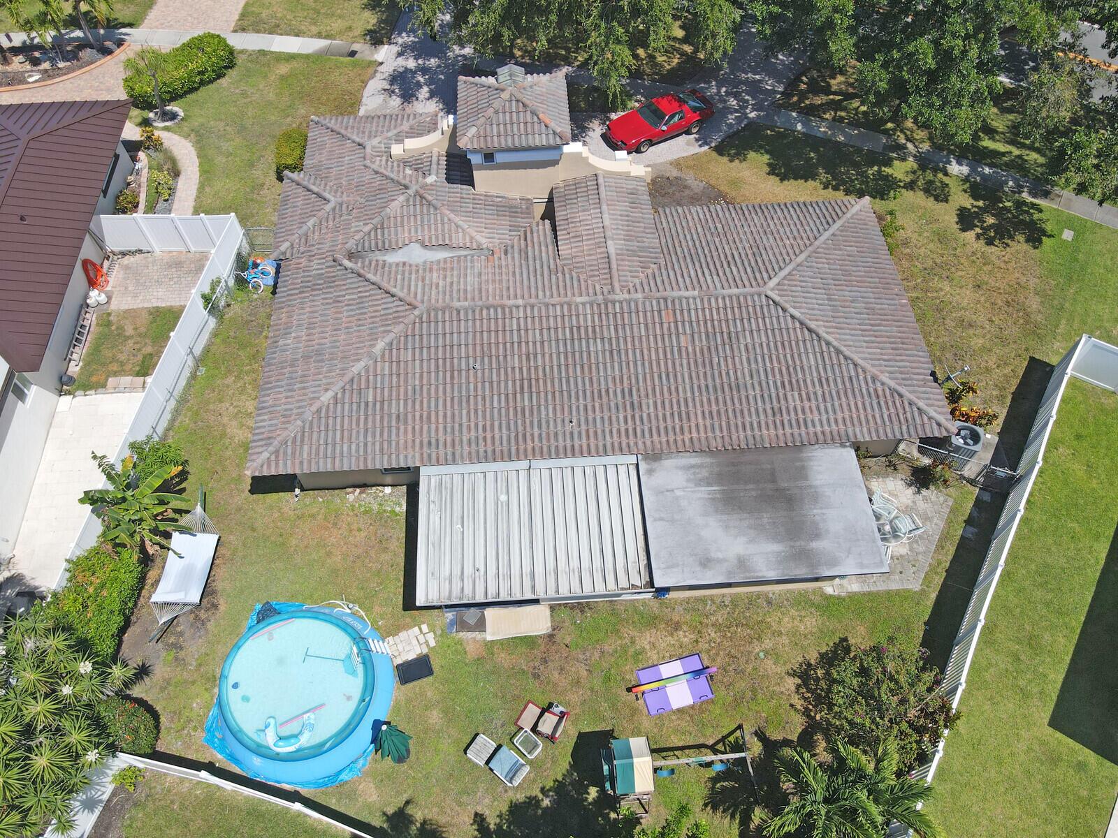 CORAL KEY VILLAS 3RD SEC - Residential
