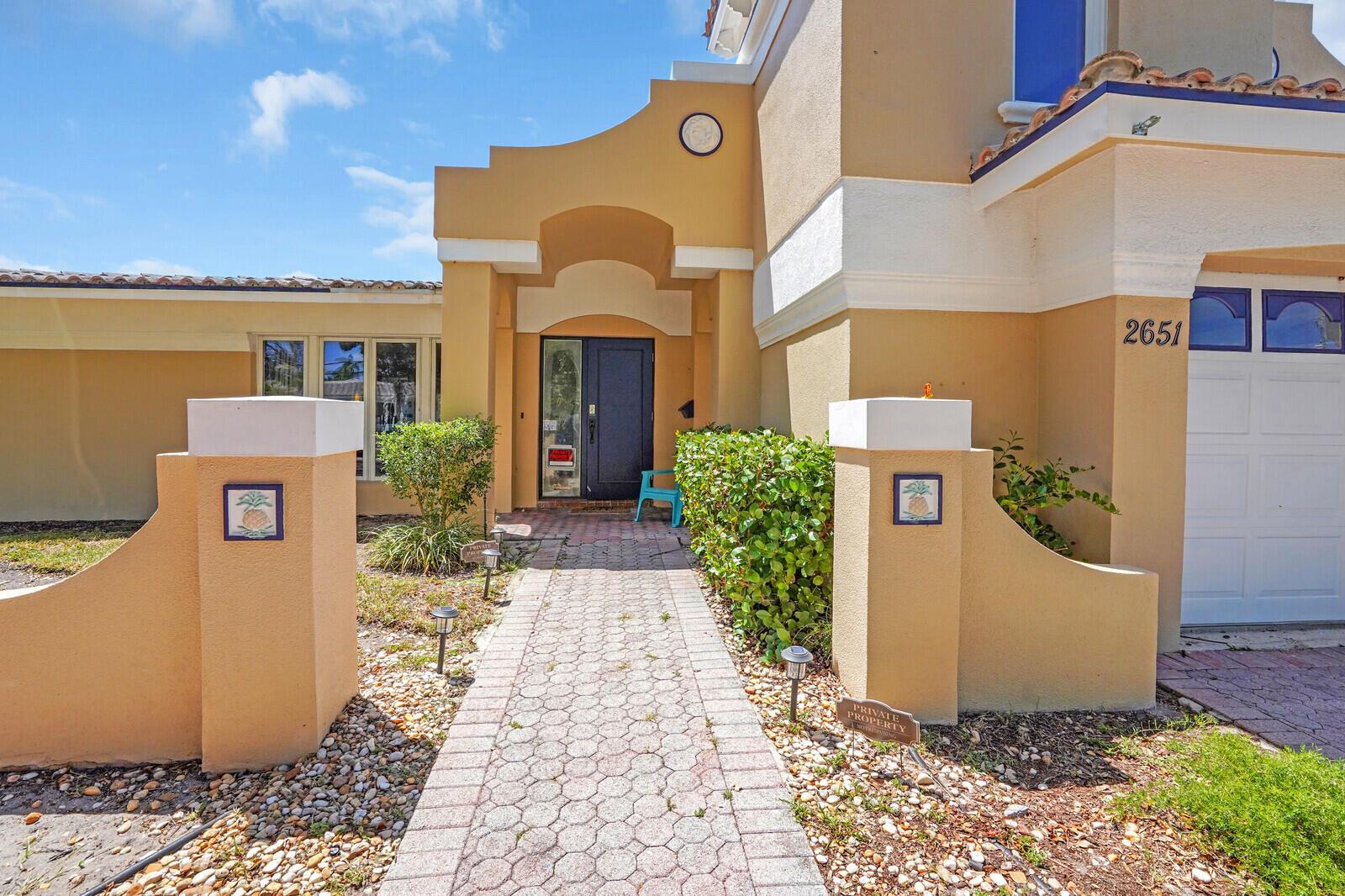 CORAL KEY VILLAS 3RD SEC - Residential