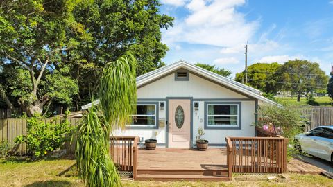 710 S Pine Street Lake Worth Beach FL 33460