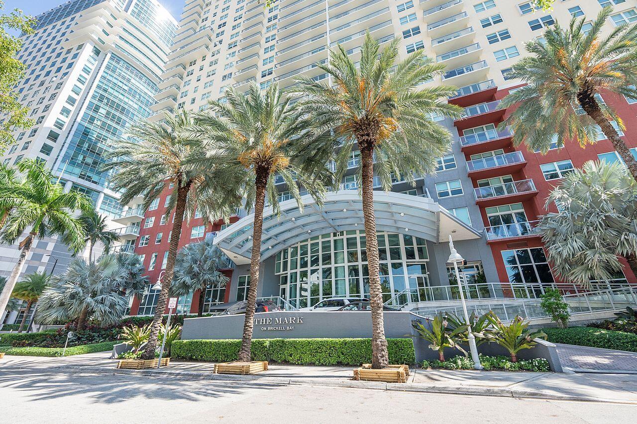 1155 BRICKELL BAY Drive 2802