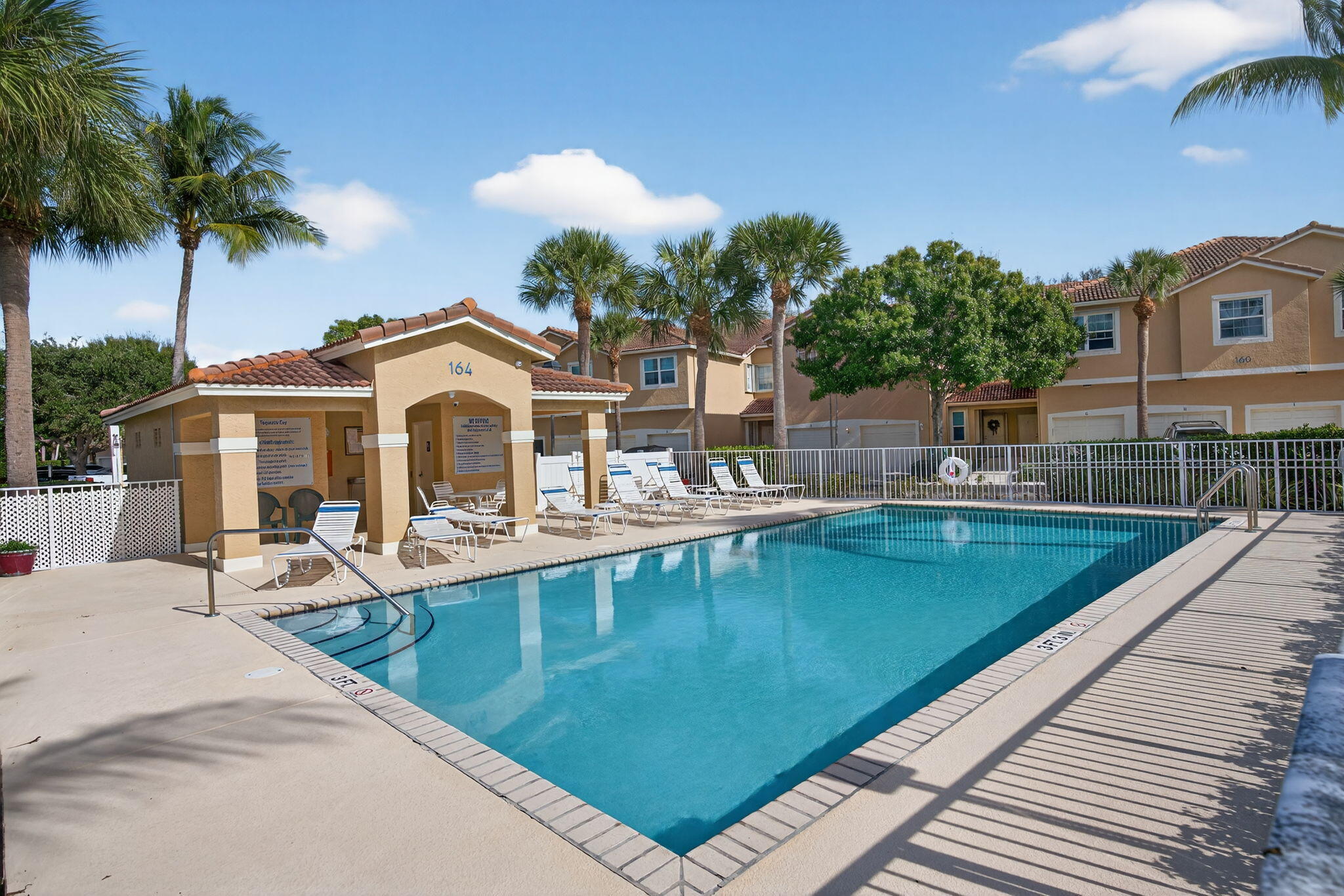 Tequesta Cay - Residential