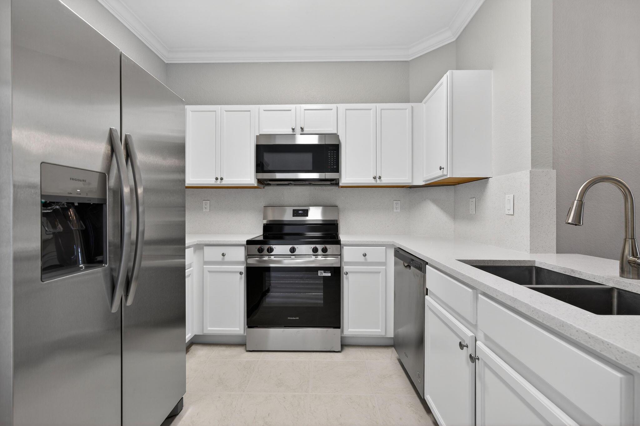 Tequesta Cay - Residential