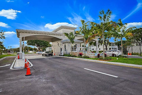 Tiny photo for 134 Lyndhurst F #134, Deerfield Beach, FL 33442 (MLS # R11157810)