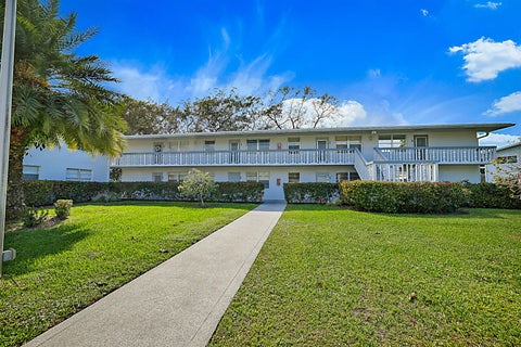Tiny photo for 134 Lyndhurst F #134, Deerfield Beach, FL 33442 (MLS # R11157810)